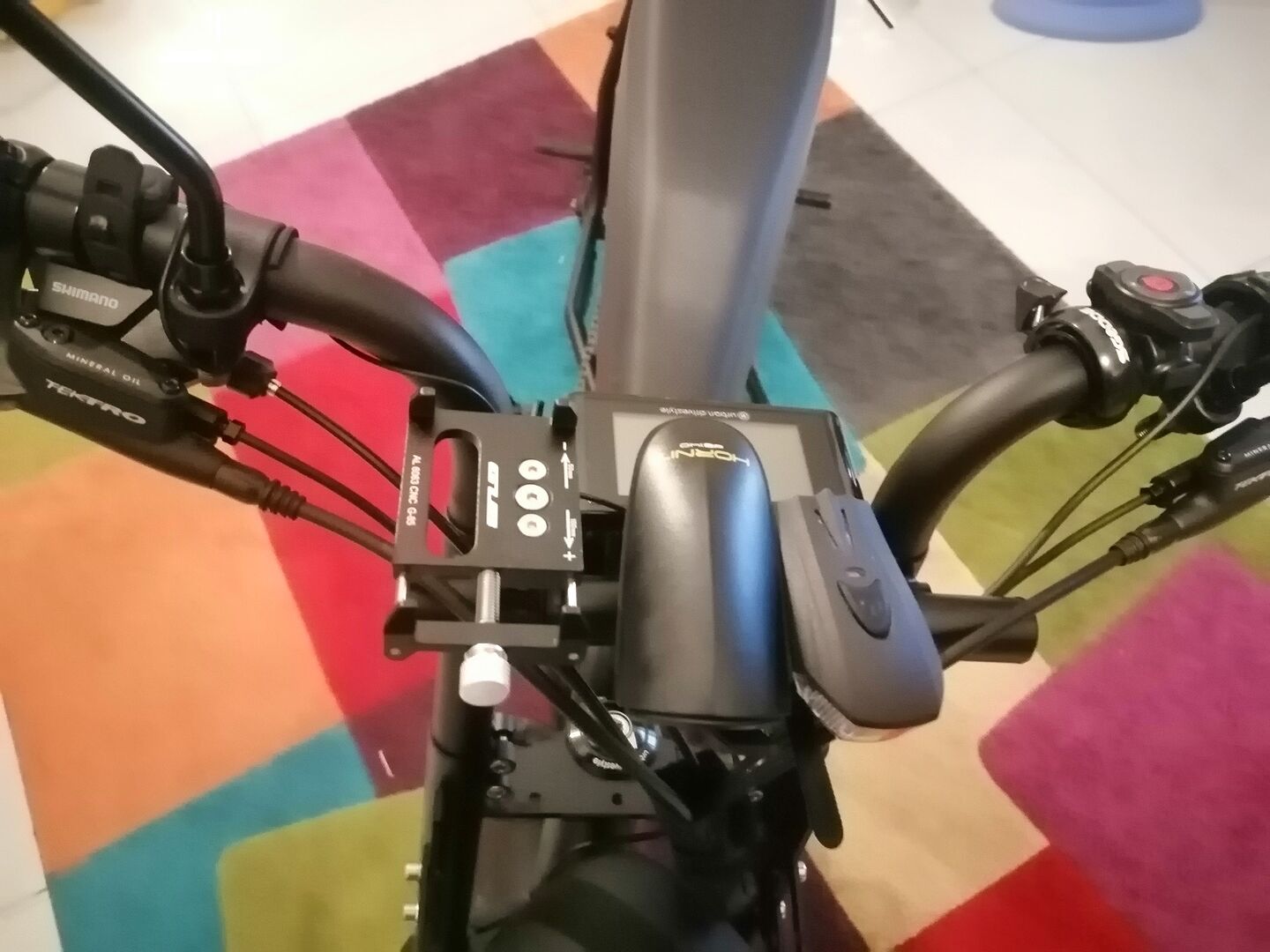 dB140 with Garmin Style Mount The World's Loudest Bike Horn Hornit
