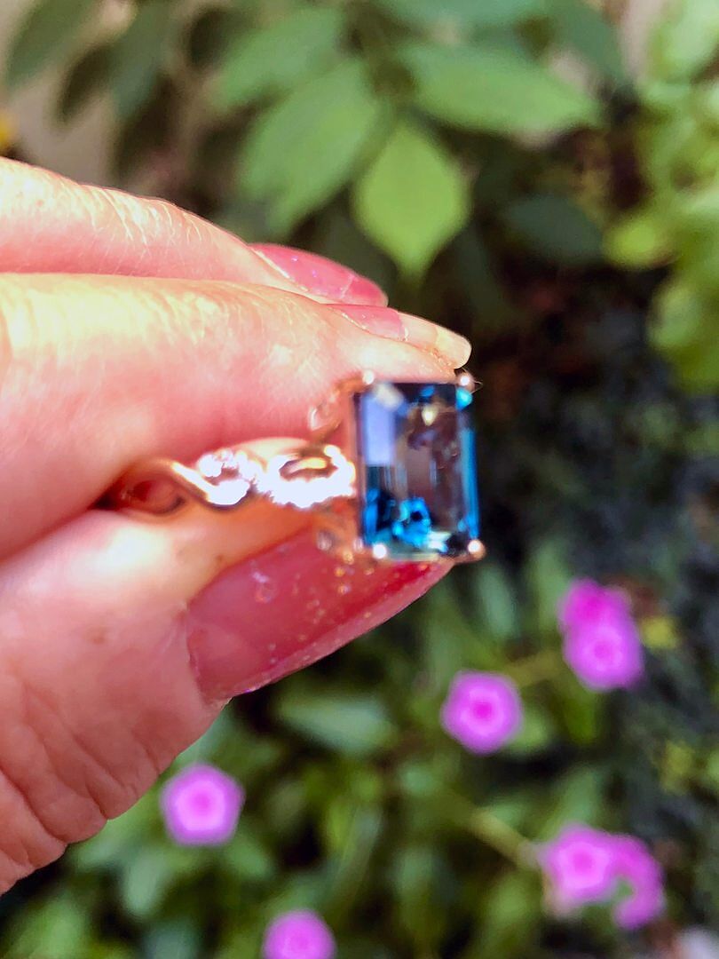 A stunning ring with London Blue Topaz