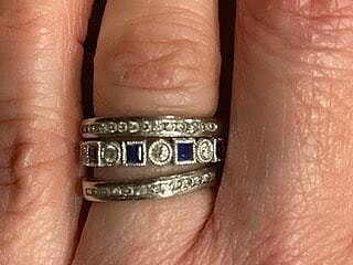 Beautiful, antique style ring