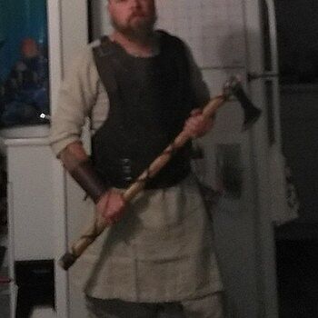 Viking Linen Tunic, Natural Fits a little snug bit