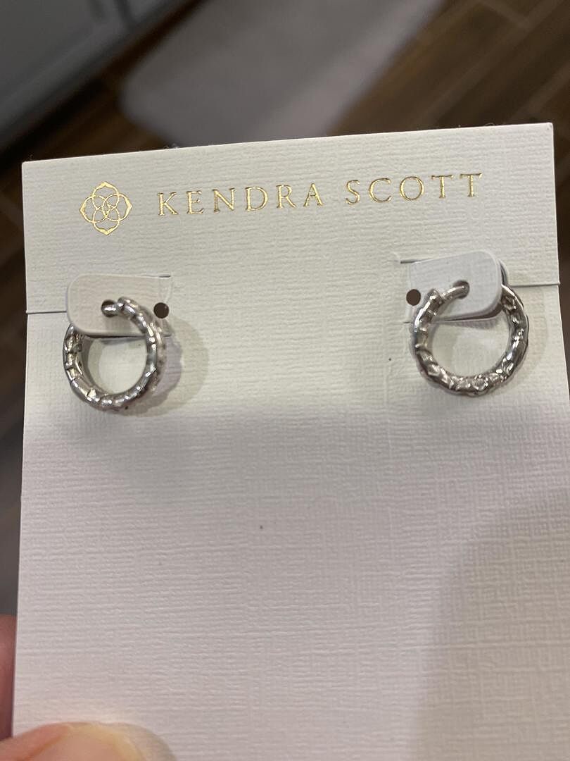 Maggie Huggie Earrings in Gold Filigree Kendra Scott