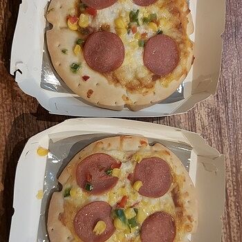Japan MARUHA NICHIRO Triple Cheese Pizza/ 日本芝士3重奏薄餅 Yummy
