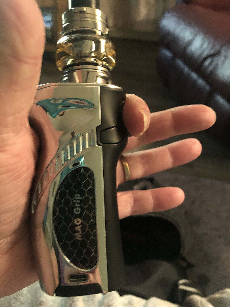 SMOK MAG Grip 100W Starter Kit
