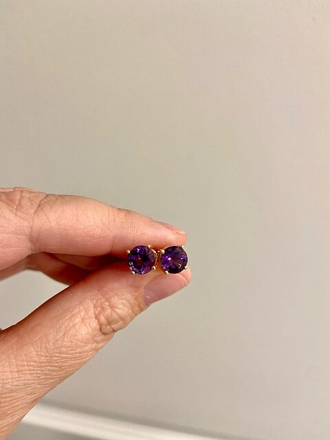 Perfect earrings! The color is