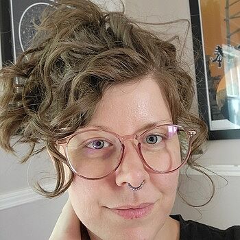 Spirit and Salt Mist Helps the loose waves match the curly bits