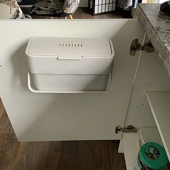 Compo 4 Food Waste Caddy - Stone | Joseph Joseph US