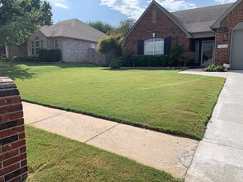 A lawn in Tulsa, OK