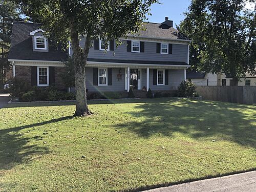A lawn in Nashville, TN