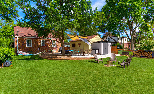 A lawn in Des Moines, IA