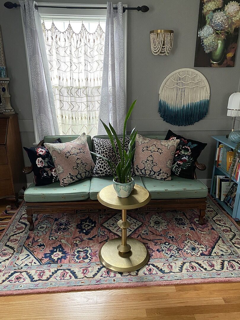 Round rug for queen size bed