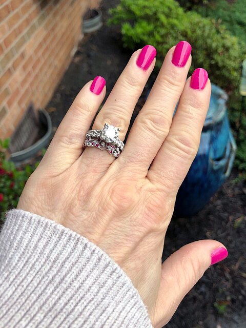 Pretty little ruby band