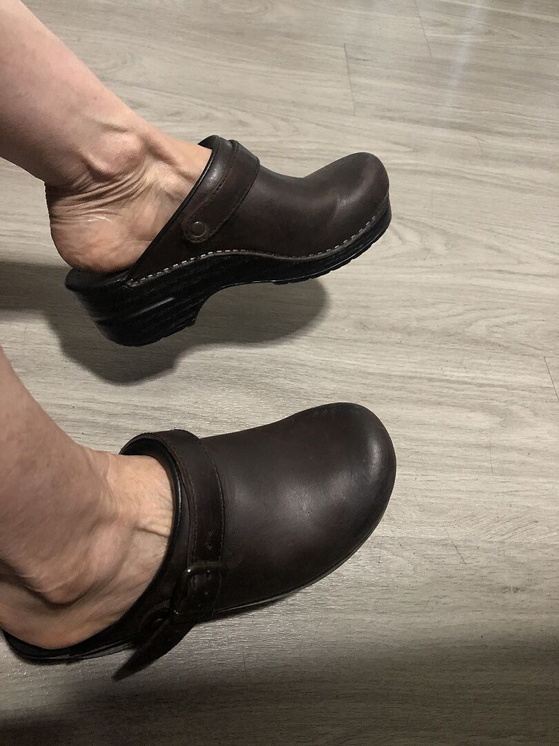 dansko ingrid antique brown oiled
