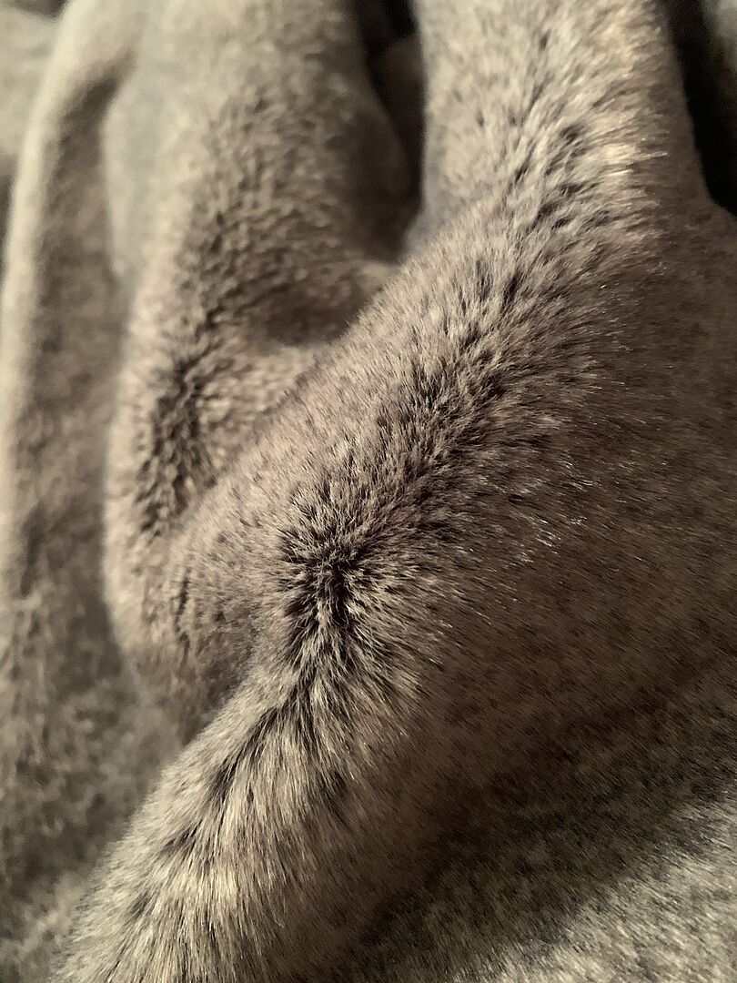 GRAND FAUX FUR QUEEN BLANKETS Saranoni