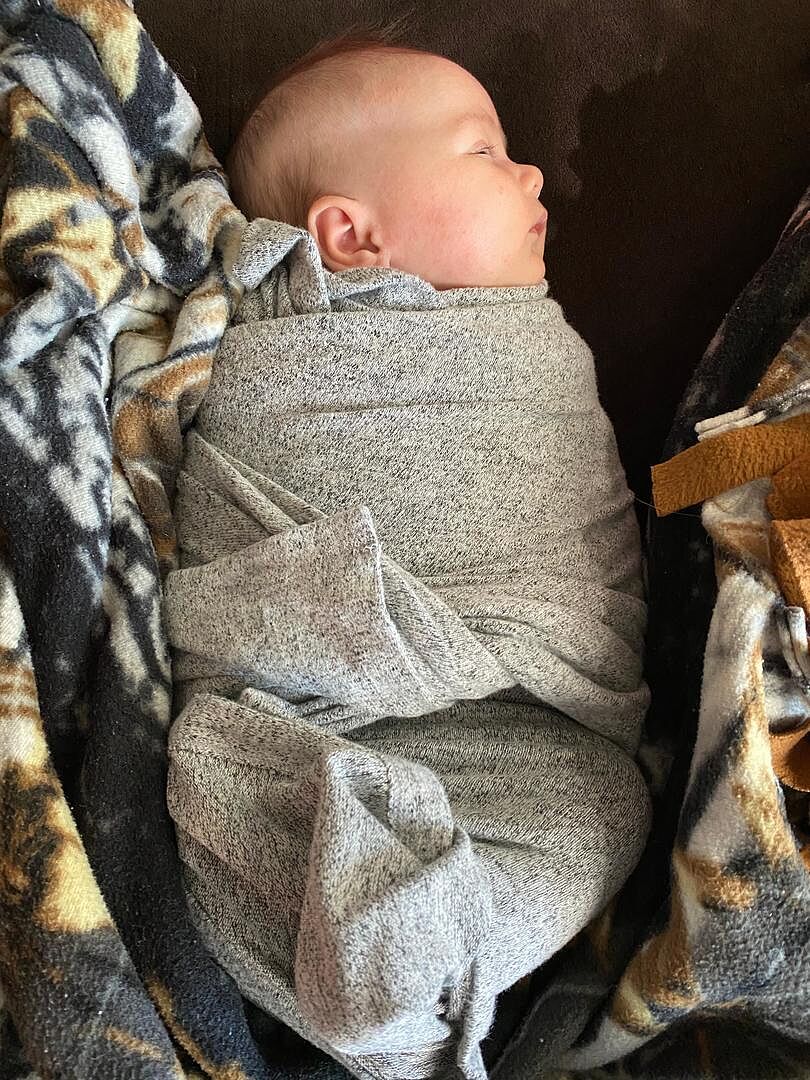 Star Pattern Snuggle Knit Swaddle aden + anais