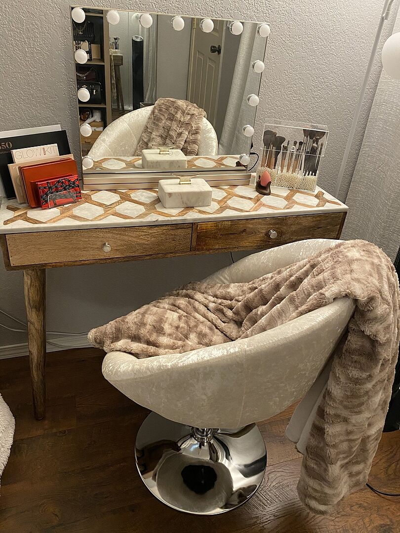Hollywood Aurora Vanity Mirror