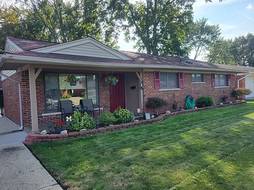A lawn in Livonia, MI