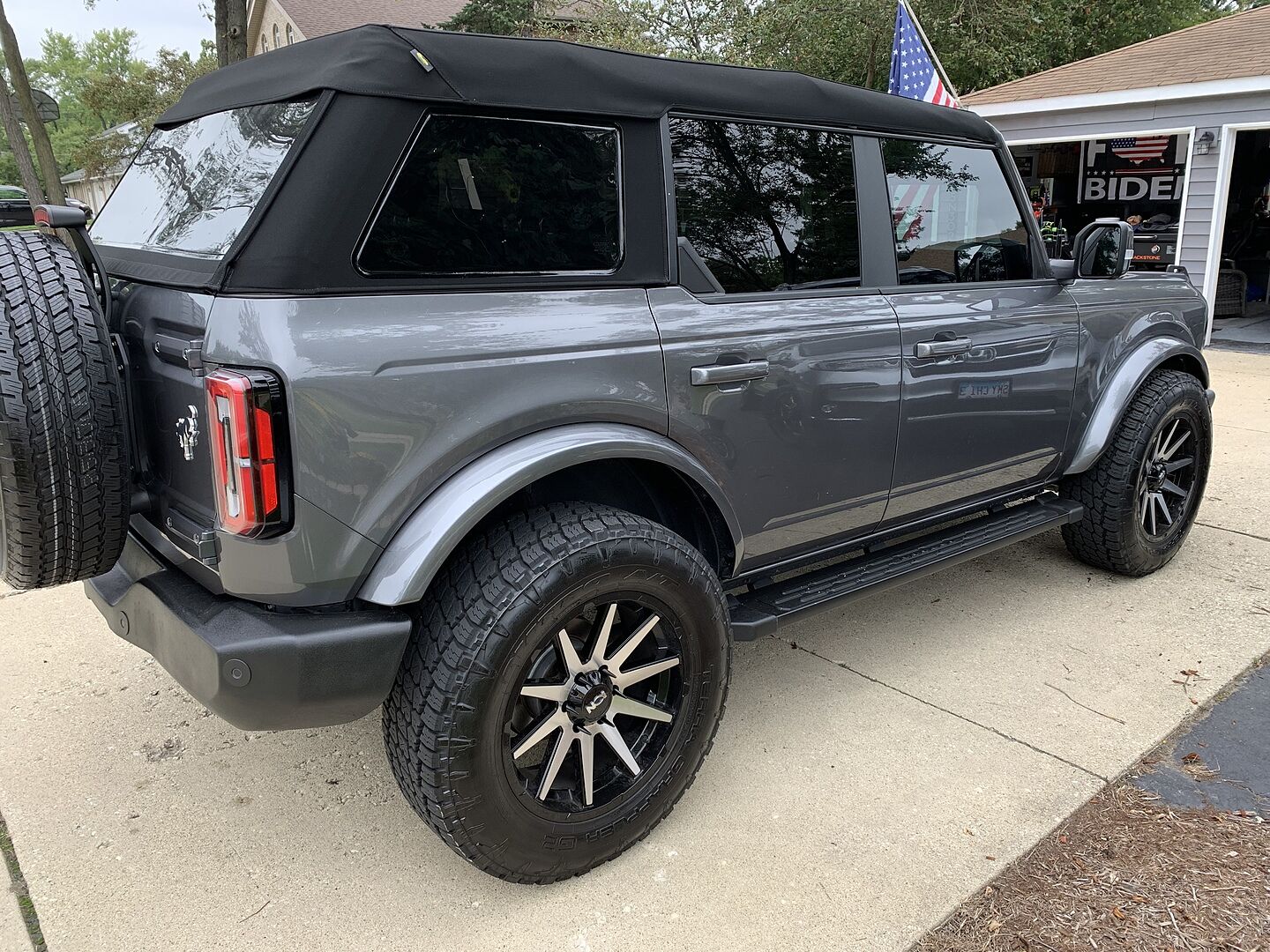 Bestop 5687317 - Trektop® Slantback Soft Top - Ford 2021-2027