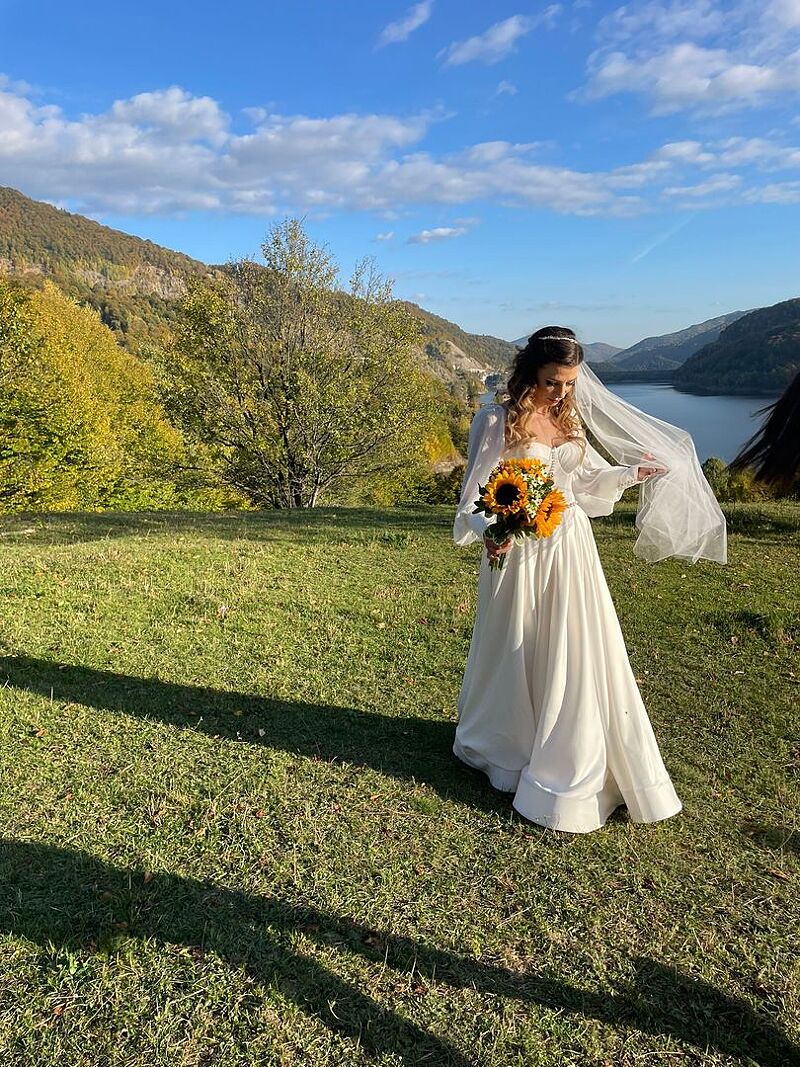 Ana V., real Britten bride