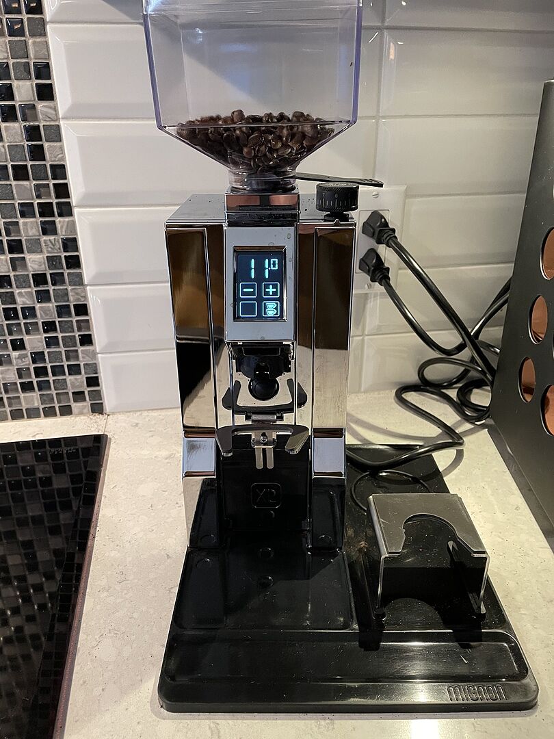 Eureka Oro Mignon XL Grinder - Silver | iDrinkCoffee.com Canada