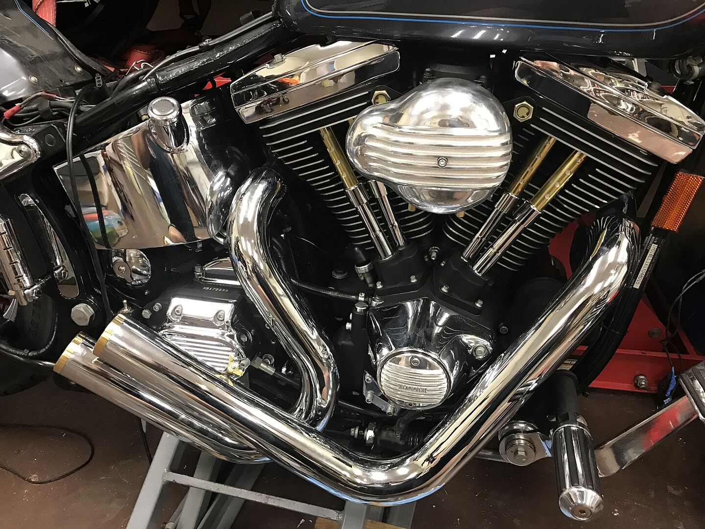 CV Carb Extended Float Bowl Screws Brass