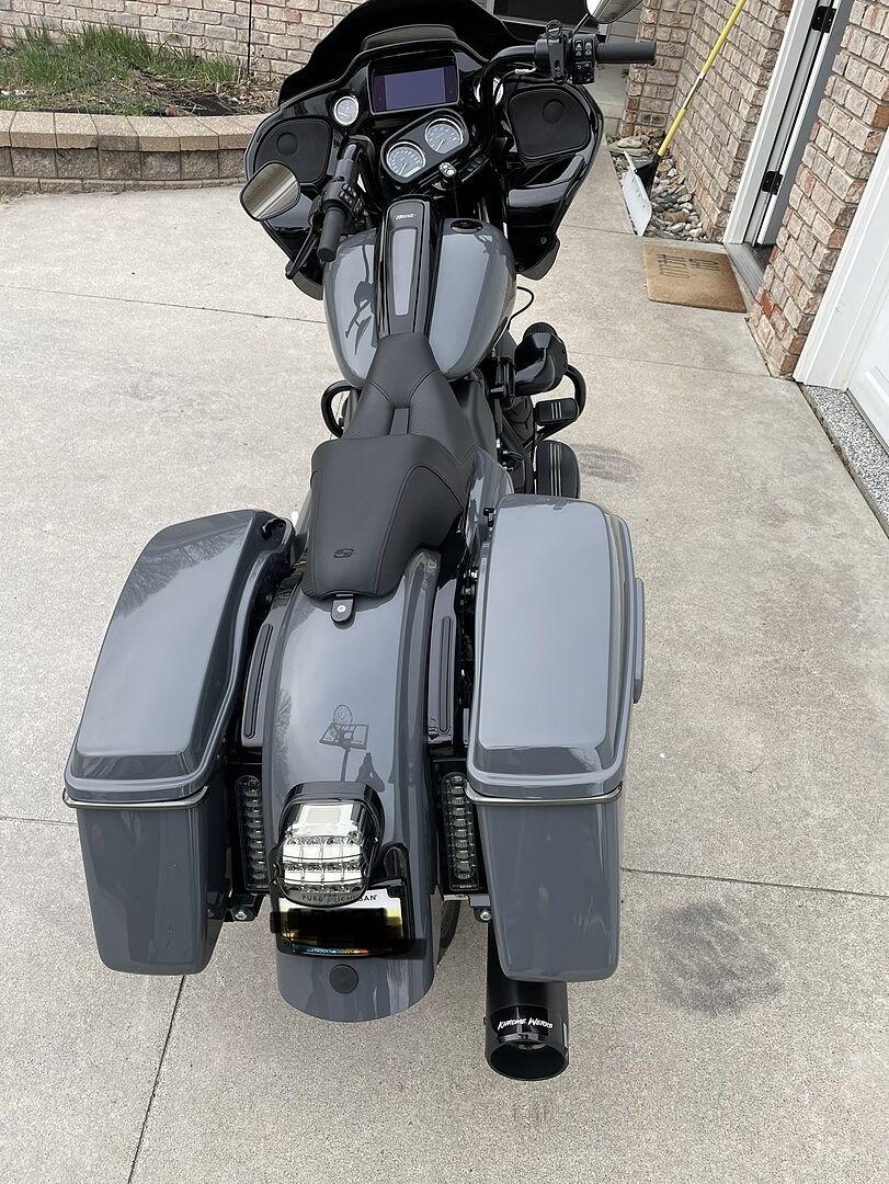 Saddlemen Kraus Moto Pro Series Seat for 2008-2023 Harley