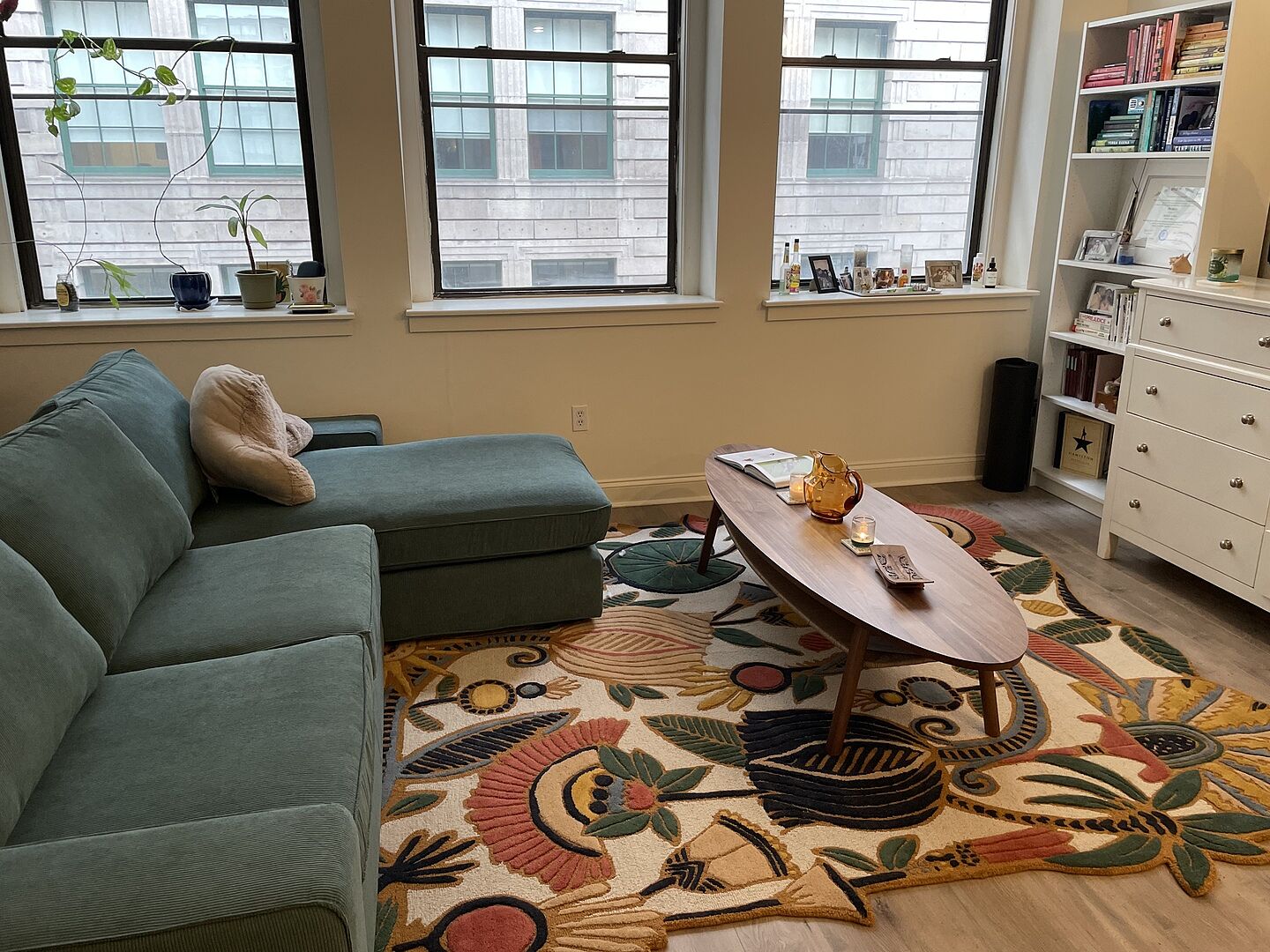 Round rug for queen size bed