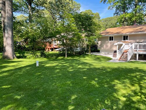 A lawn in Annapolis, MD