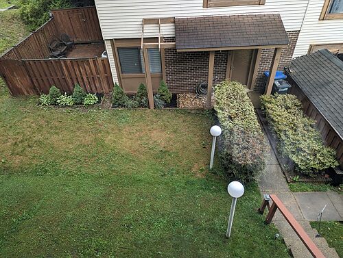 A lawn in Burke, VA