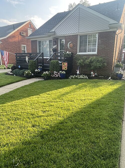 A lawn in Dearborn Heights, MI