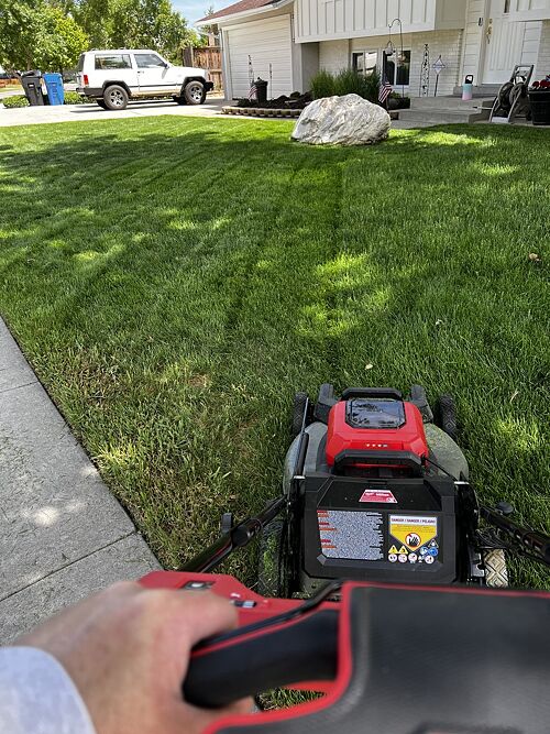A lawn in Taylorsville, UT