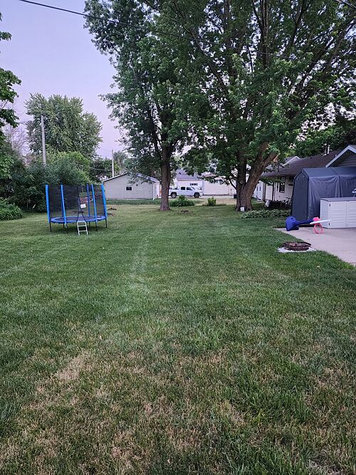 A lawn in New Hampton, IA