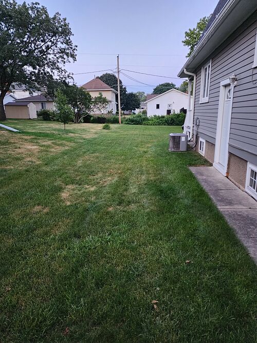 A lawn in New Hampton, IA