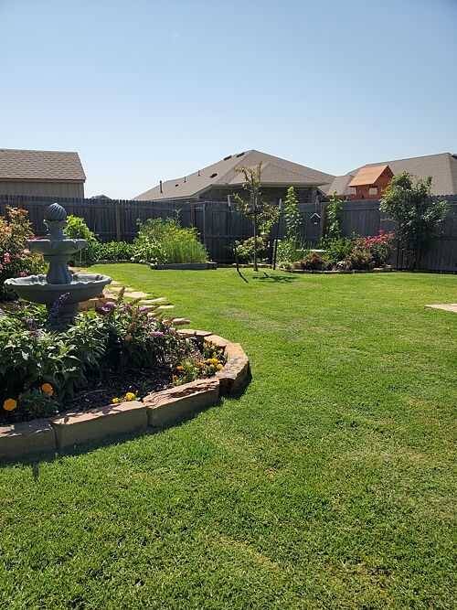 A lawn in Yukon, OK