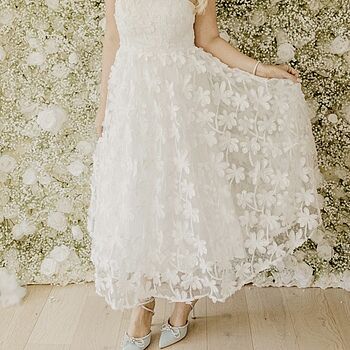 dori floral embellished midi dress white Dori Floral Embellished Midi Dress White