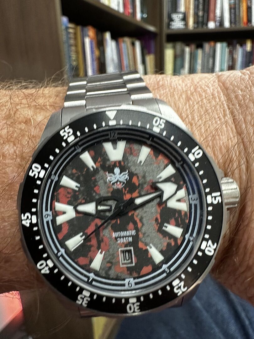PHOIBOS APOLLO TITANIUM 300M Automatic Diver Watch PY041D Lava