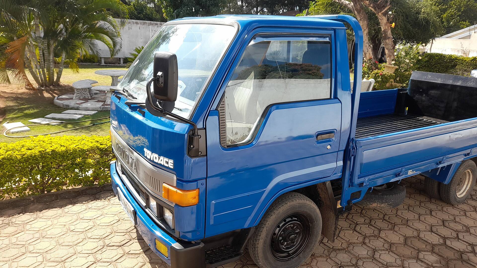 TOYOTA DYNA TRUCK Avaliações e testemunhos de clientes - BE FORWARD