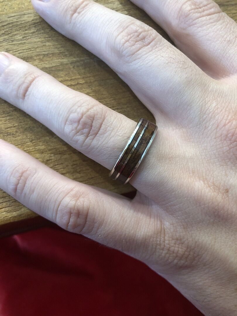 The USS North Carolina | Men's Gold Wedding Band with USS North