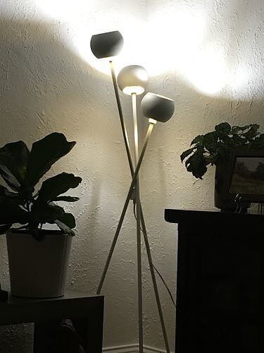 IDÉE　TRIPOD FLOOR LAMP　IDÉE ☆【在庫限り】 TRIPOD FLOOR LAMP｜フロアランプ｜IDEE SHOP Online