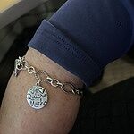 "Te Quiero Mucho" Charm