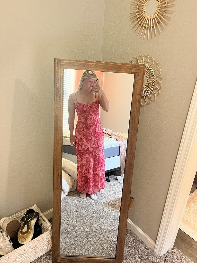 Nerida Twist Back Maxi Dress Swirl Pink– Selfie Leslie