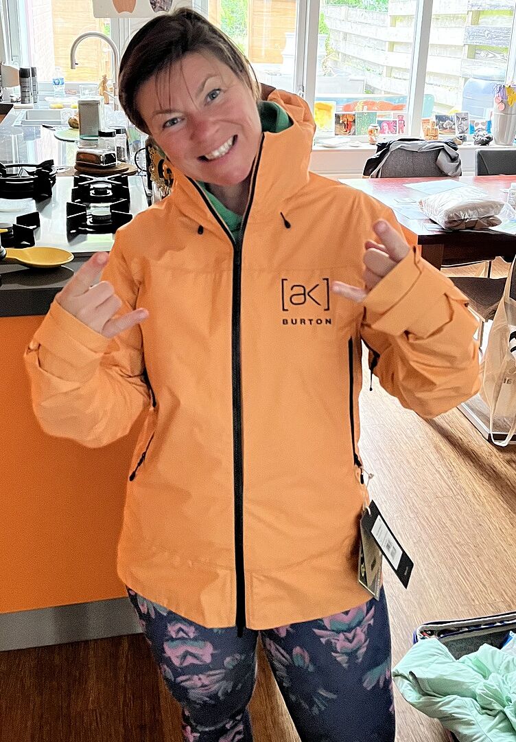 Women's Burton [ak] Surgence GORE-TEX 2L Jacket | Burton.com