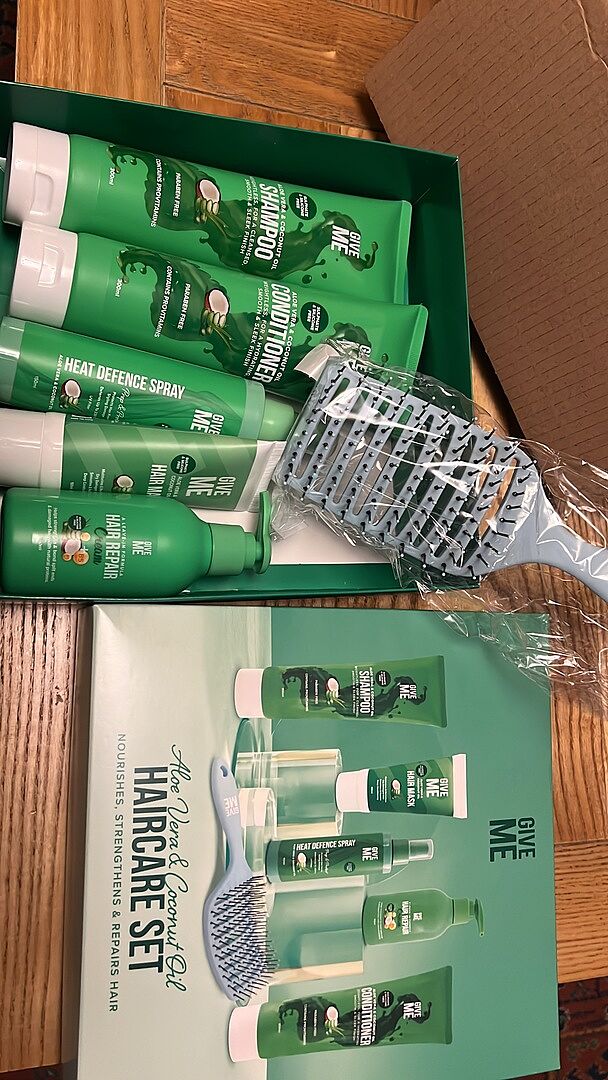 Rewards Give Me Cosmetics