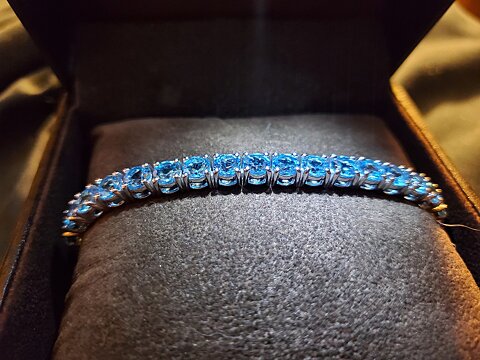 Beautiful, love buying from here