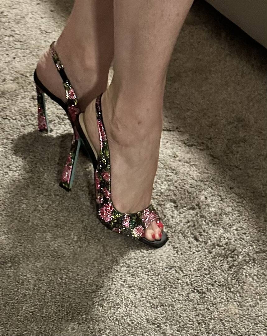 Betsey johnson leopard pumps best sale