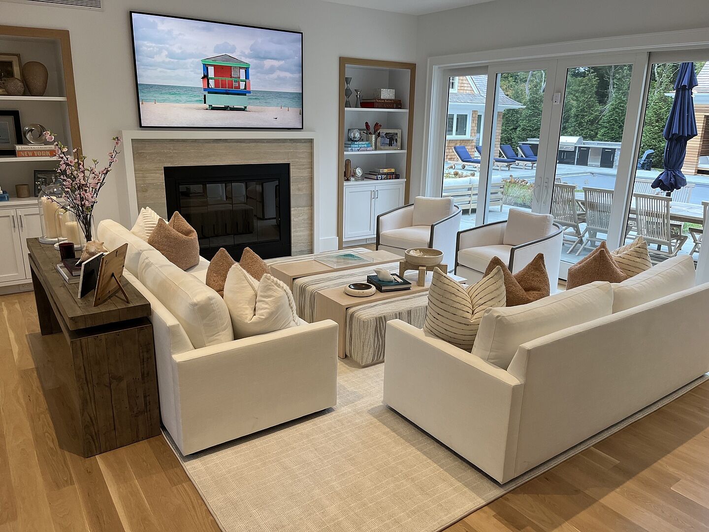 Perfect neutral living rug!