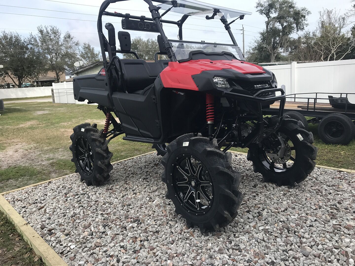 Honda Pioneer 1000 6