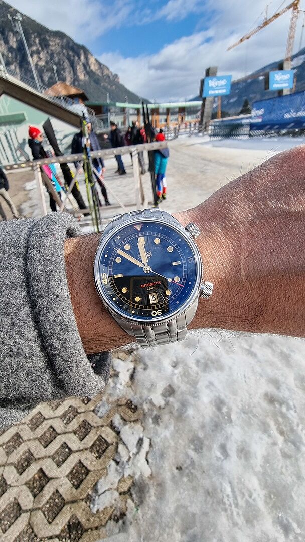 PHOIBOS EAGLE RAY 200M Automatic Compressor Dive Watch PY039D