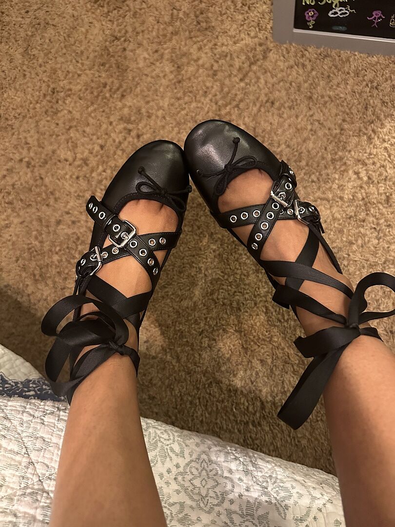 BAYLEN Black Lace Up Ballet Flats Women s Flats Steve Madden