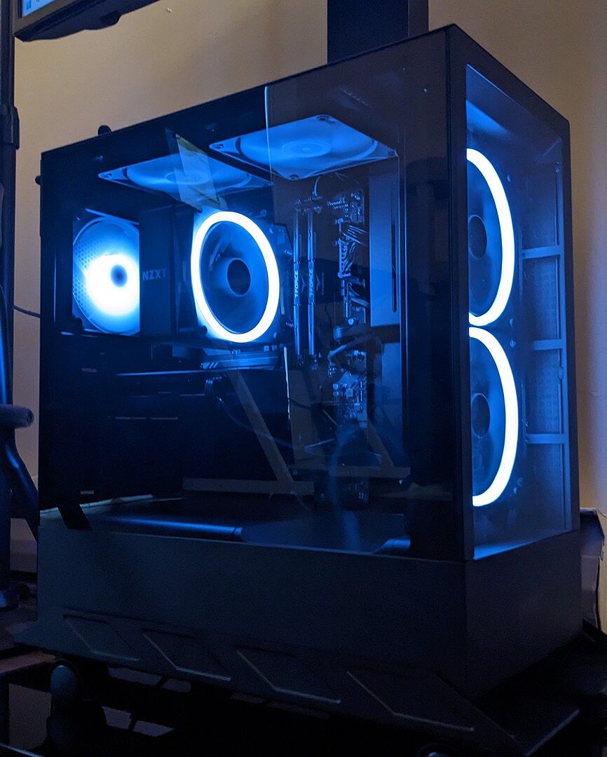 NZXT Player: One Prime - Intel Core i5 - NVIDIA RTX 5060 Ti NZXT Player: One Prime - Intel Core i5 - NVIDIA RTX 5060 Ti