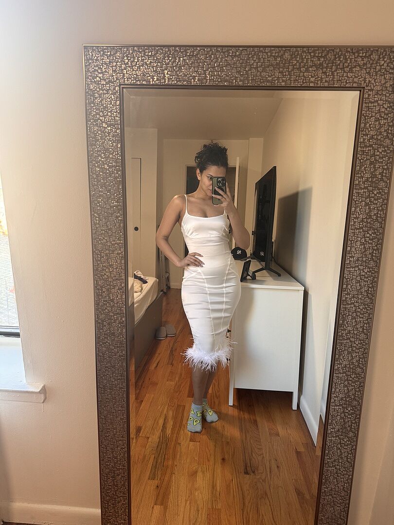 selfie leslie dress Summer is never over.   Our muse, @annette__kov in the Seliah Halter Layered Hem Mini Blush #selfieleslie bandeau style bust with a frill trim and invisible zipper Selfie Leslie Off Shoulder Dress